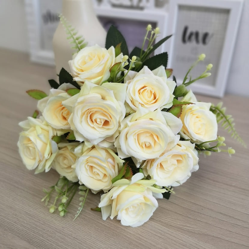 Искусственные цветы в Бузулуке | Цветы искусственные «Розы острые», молочно-персиковые, букет